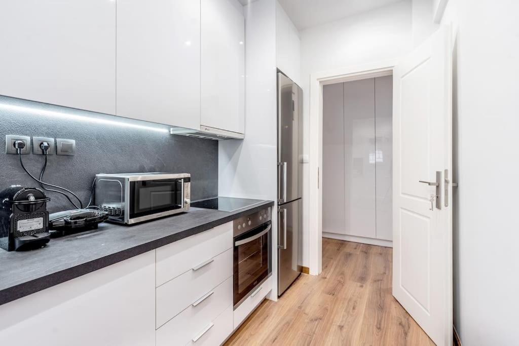 Modernised Athenian Apartment /W 2Br & 2Ba Kültér fotó