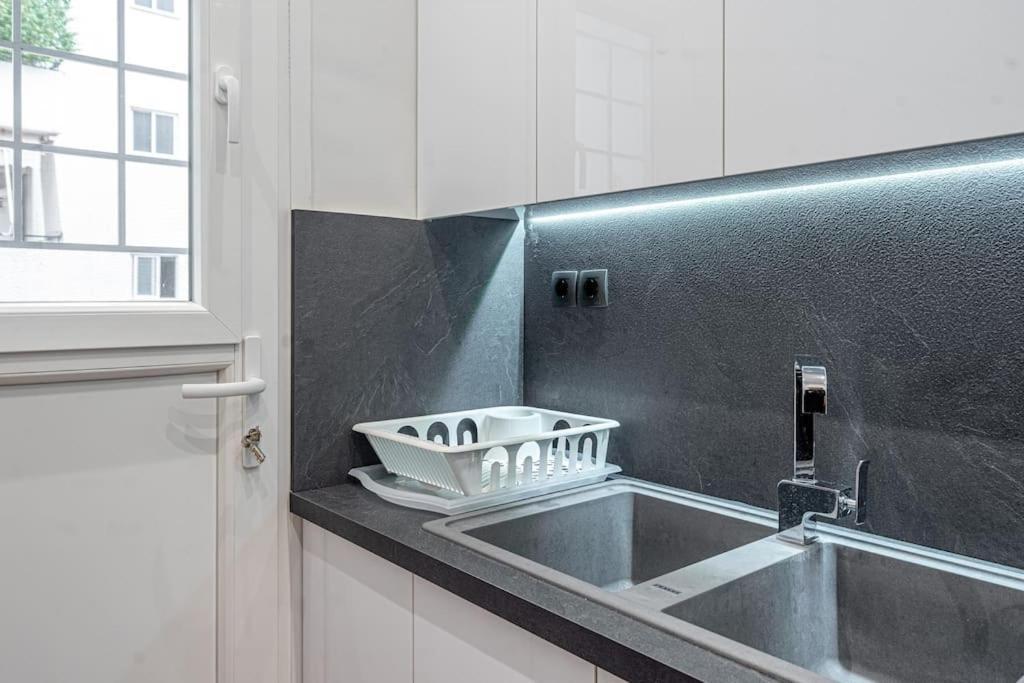 Modernised Athenian Apartment /W 2Br & 2Ba Kültér fotó